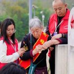 替烈士行孝，“我就是你们的儿子”